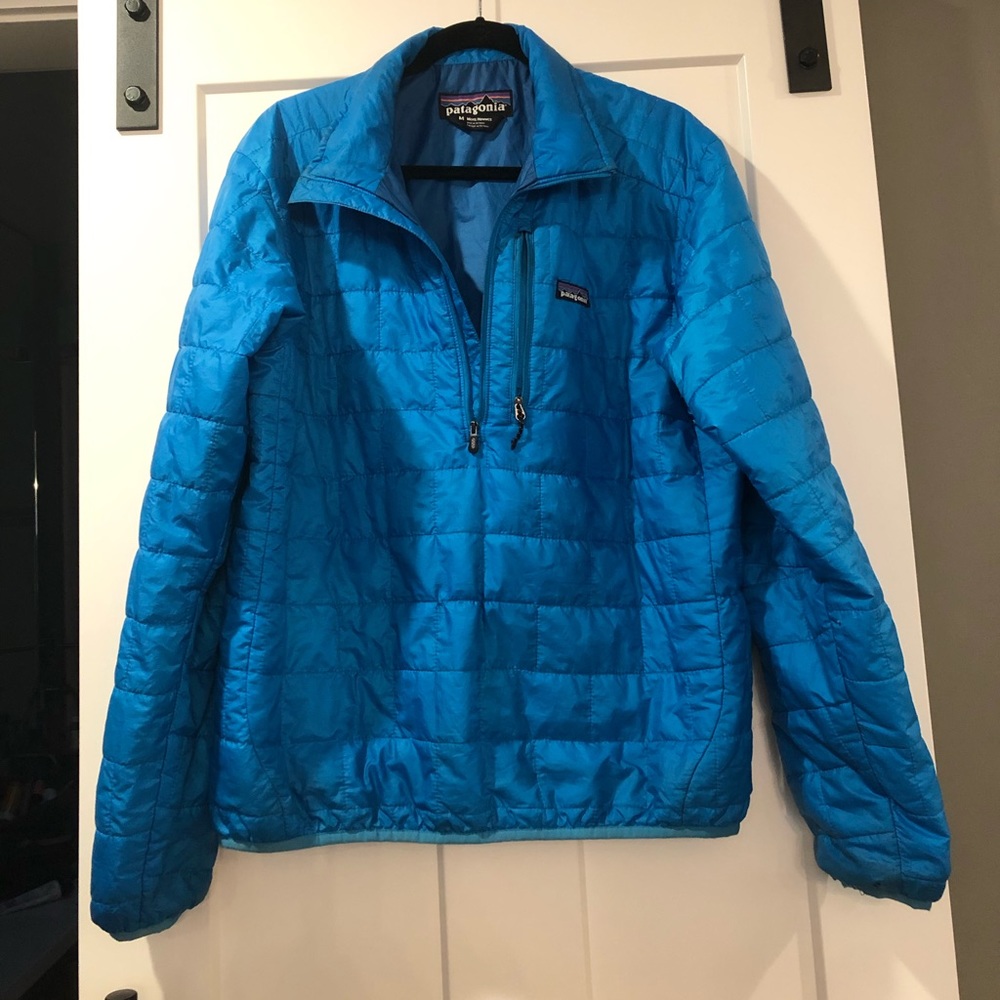 Men’s medium Patagonia down jacket 3/4 zip.